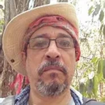 Dr. Alejandro Morón Ríos