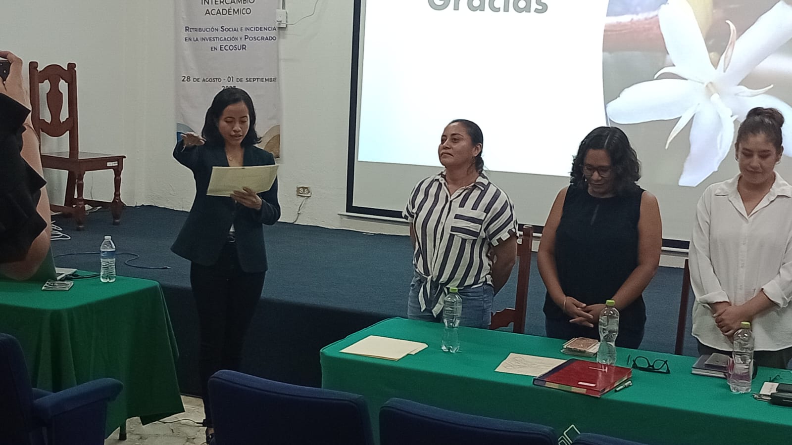 Valentina García Méndez obtiene el grado de Maestra en Ciencias con la tesis “Efecto del microclima sobre la emergencia masiva de Hypothenemus hampei en café cultivado bajo sombra y a pleno sol”