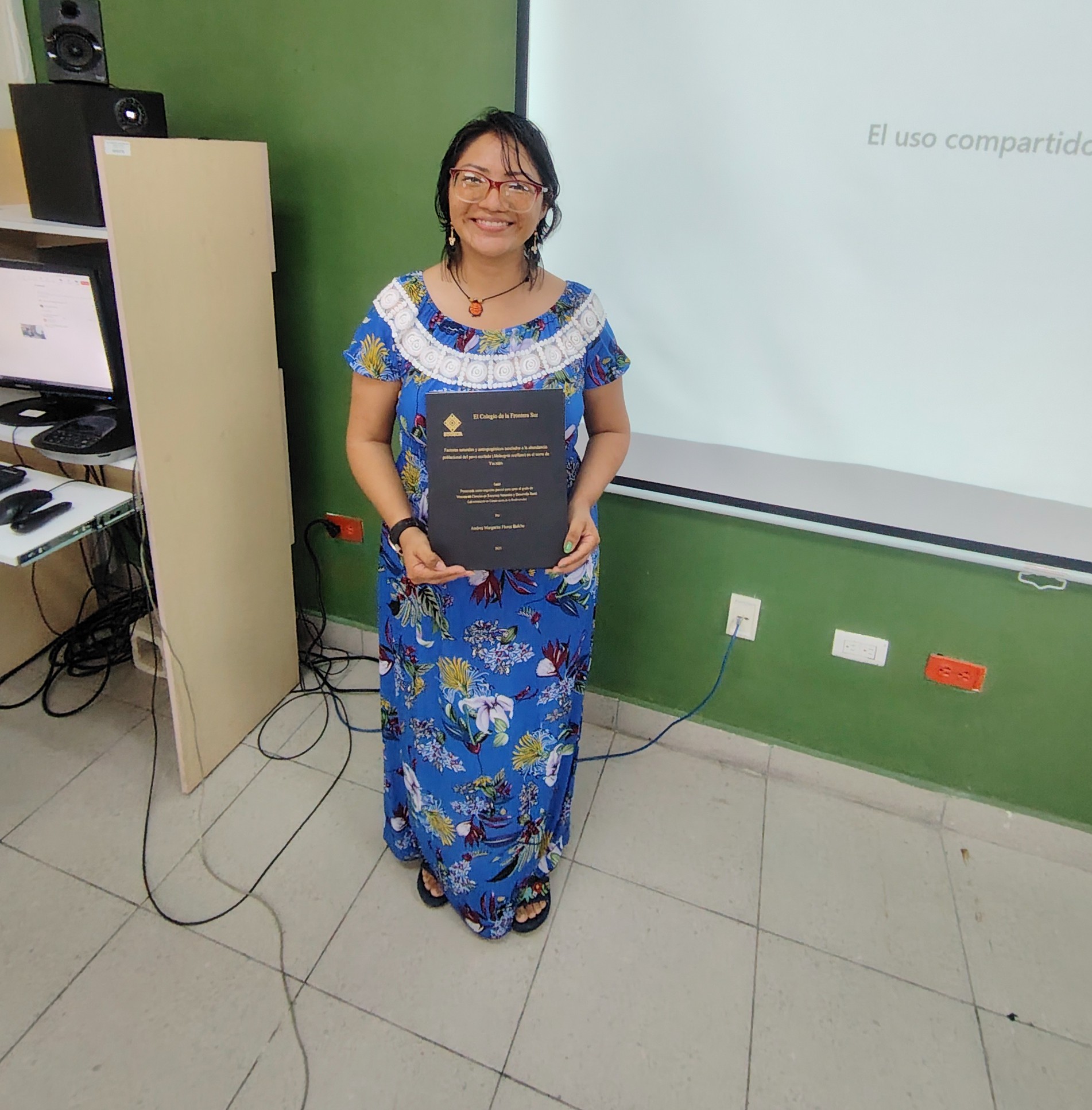 Andrea Margarita Flores Balche obtiene grado de Maestra en Ciencias con la tesis “Factores naturales y antropogénicos asociados a la abundancia poblacional del pavo ocelado (Meleagris ocellata) en el norte de Yucatán”.