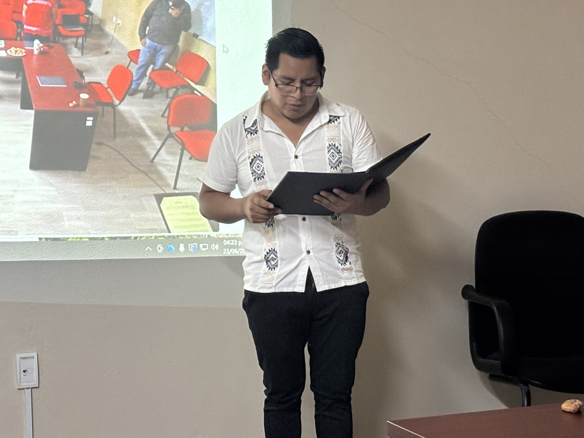 Guadalupe Hernández Hernández obtiene el grado de Maestro en Ciencias con la tesis “Importancia de los aprovechamientos vegetales tradicionales en el te’tik (monte) del municipio de Chamula, Chiapas, México.”