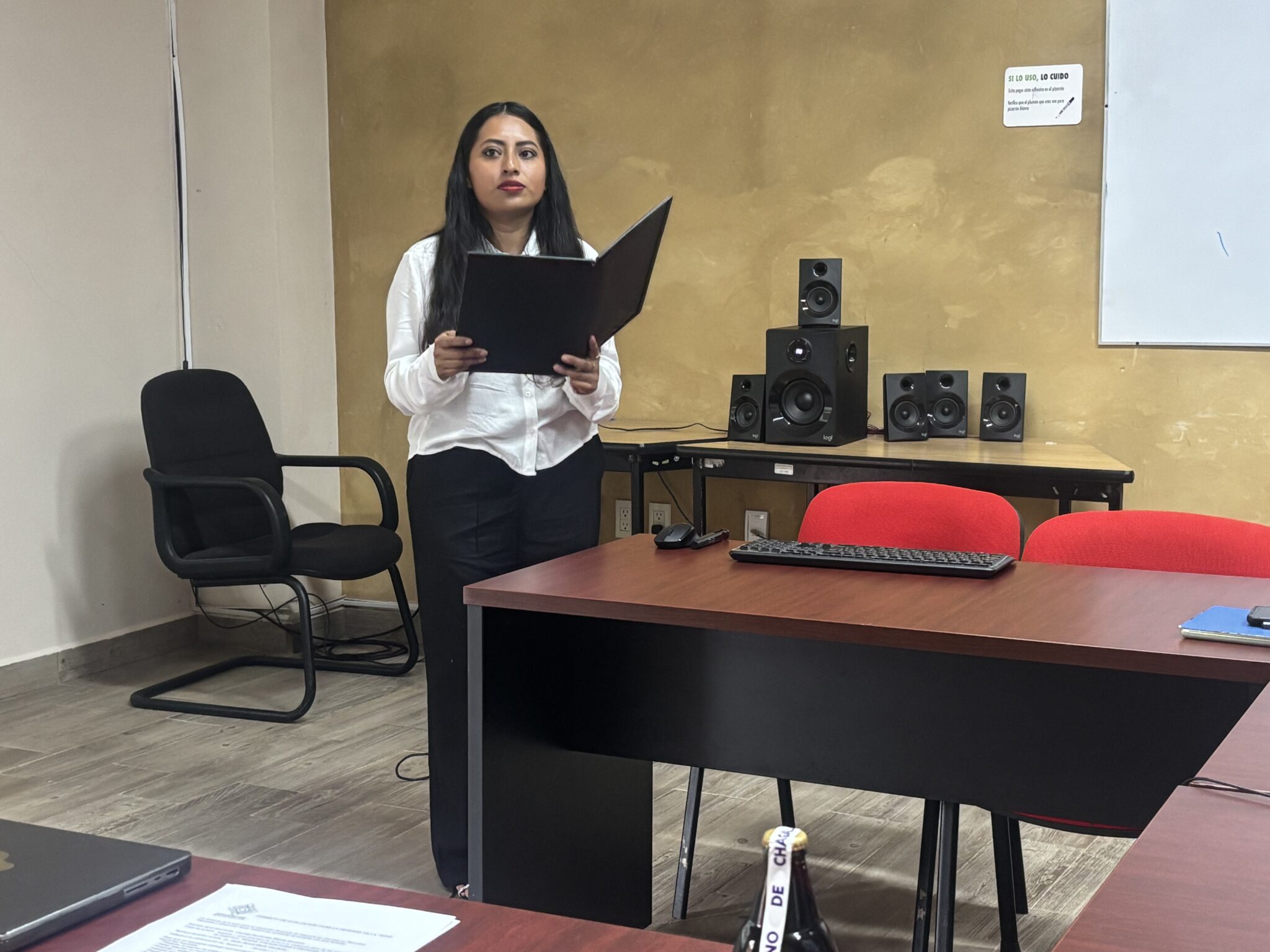 Blanca Azucena Chontal Hernández obtiene el grado de Maestra en Ciencias con la tesis “Saberes y conocimientos en torno a la meliponicultura de las comunidades de Catemaco, Veracruz: prácticas locales e intercambio de experiencias”