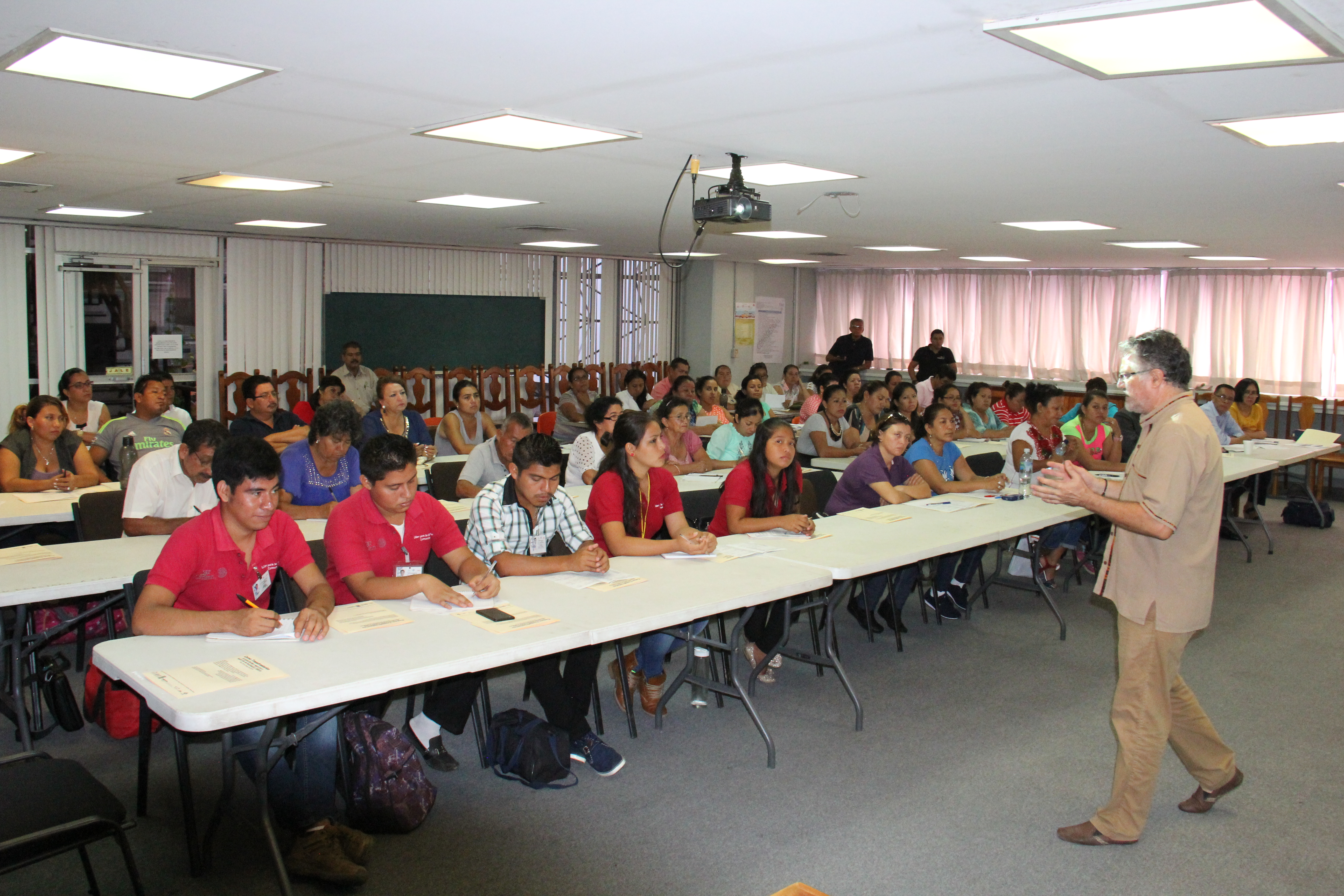 Realizan Curso Transfronterizo de capacitación a maestros y maestras de Guatemala y México en Tapachula