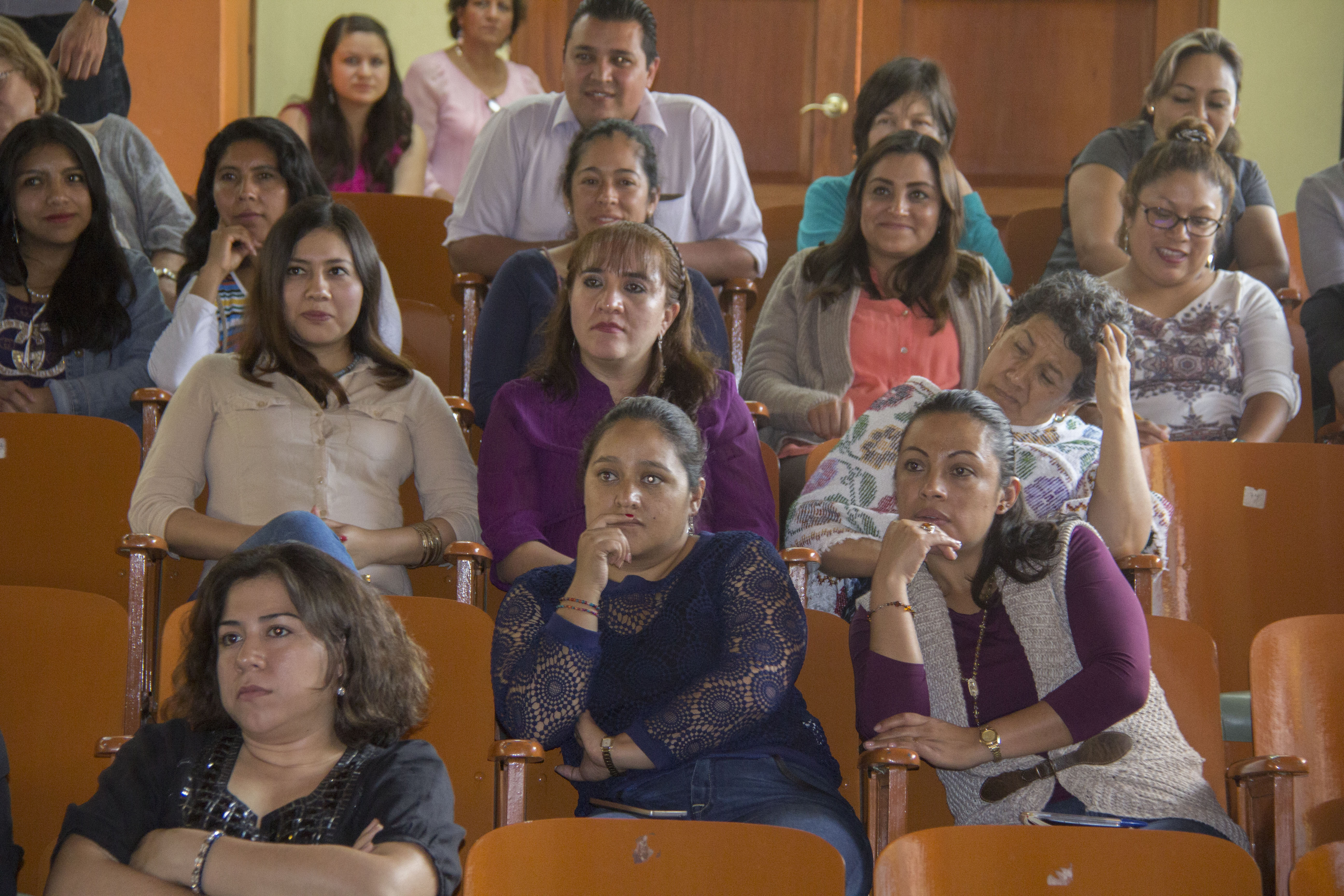 Realizan foro “Acoso laboral y síndrome del quemado (burnout)”