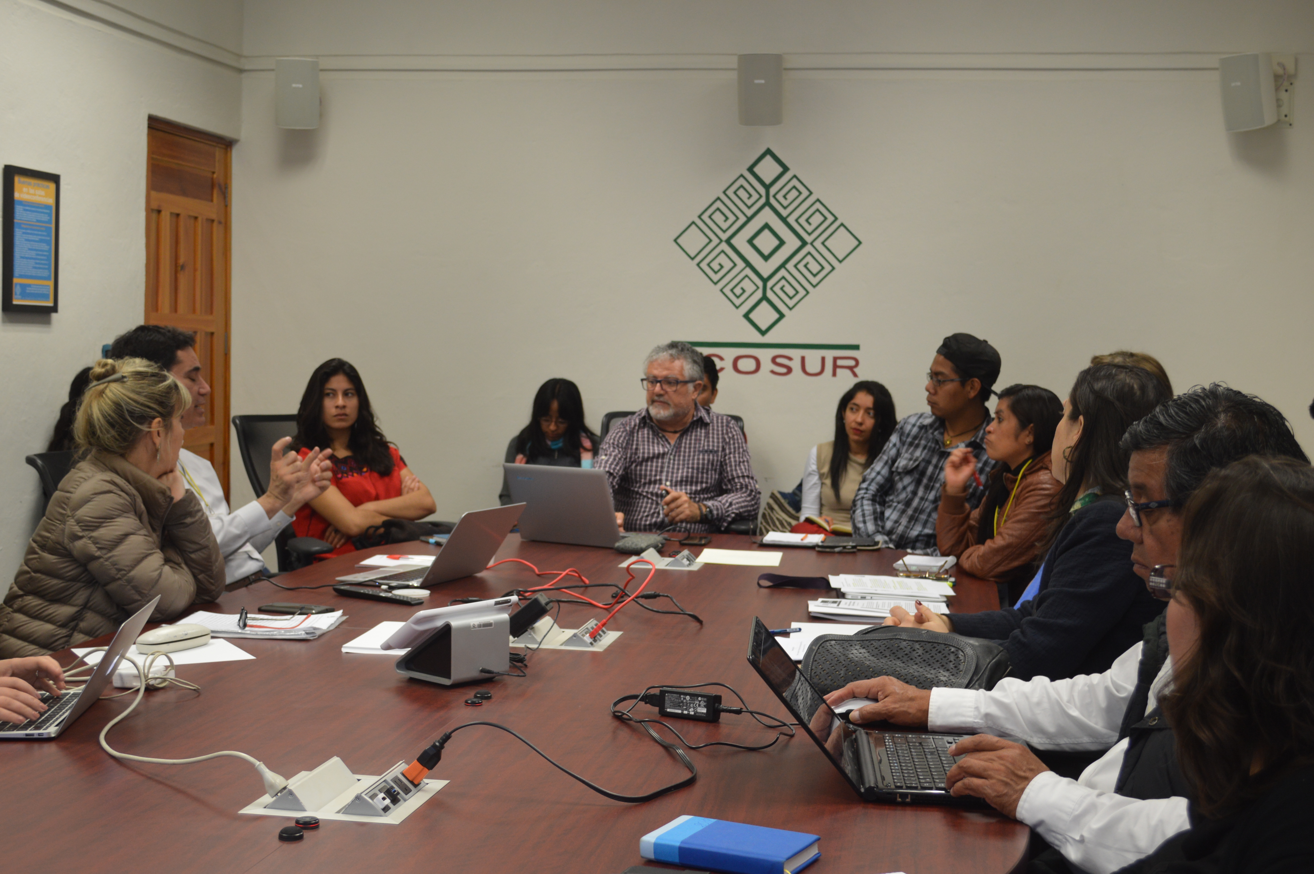 Realizan sesión del Seminario Interinstitucional “Historia Reciente de América Latina”