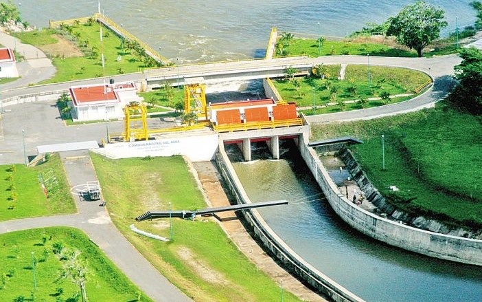 Ven al río Carrizal vulnerable por Macayo