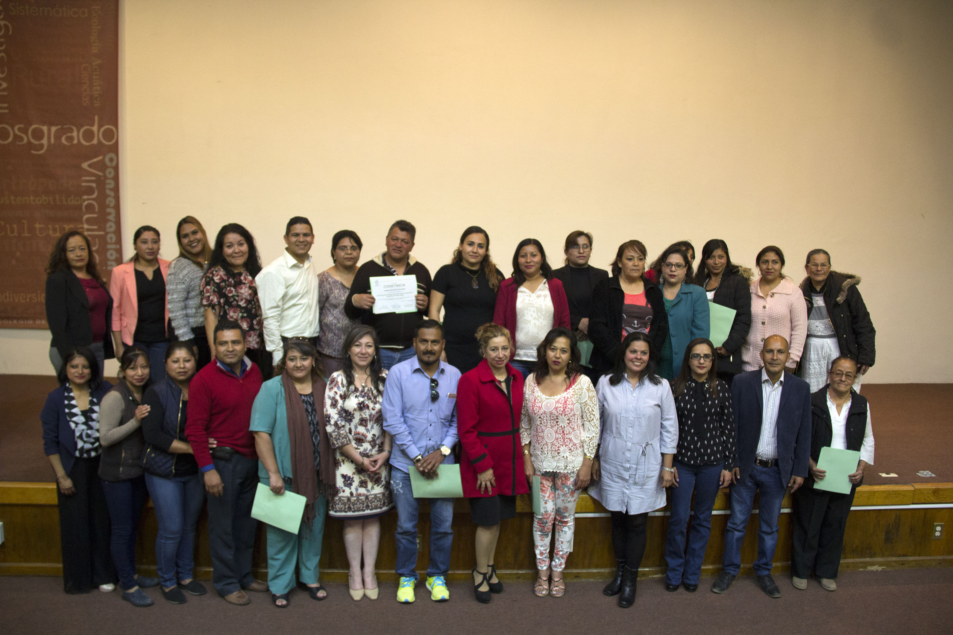 Trabajan con madres y padres de familia para la prevención de la violencia