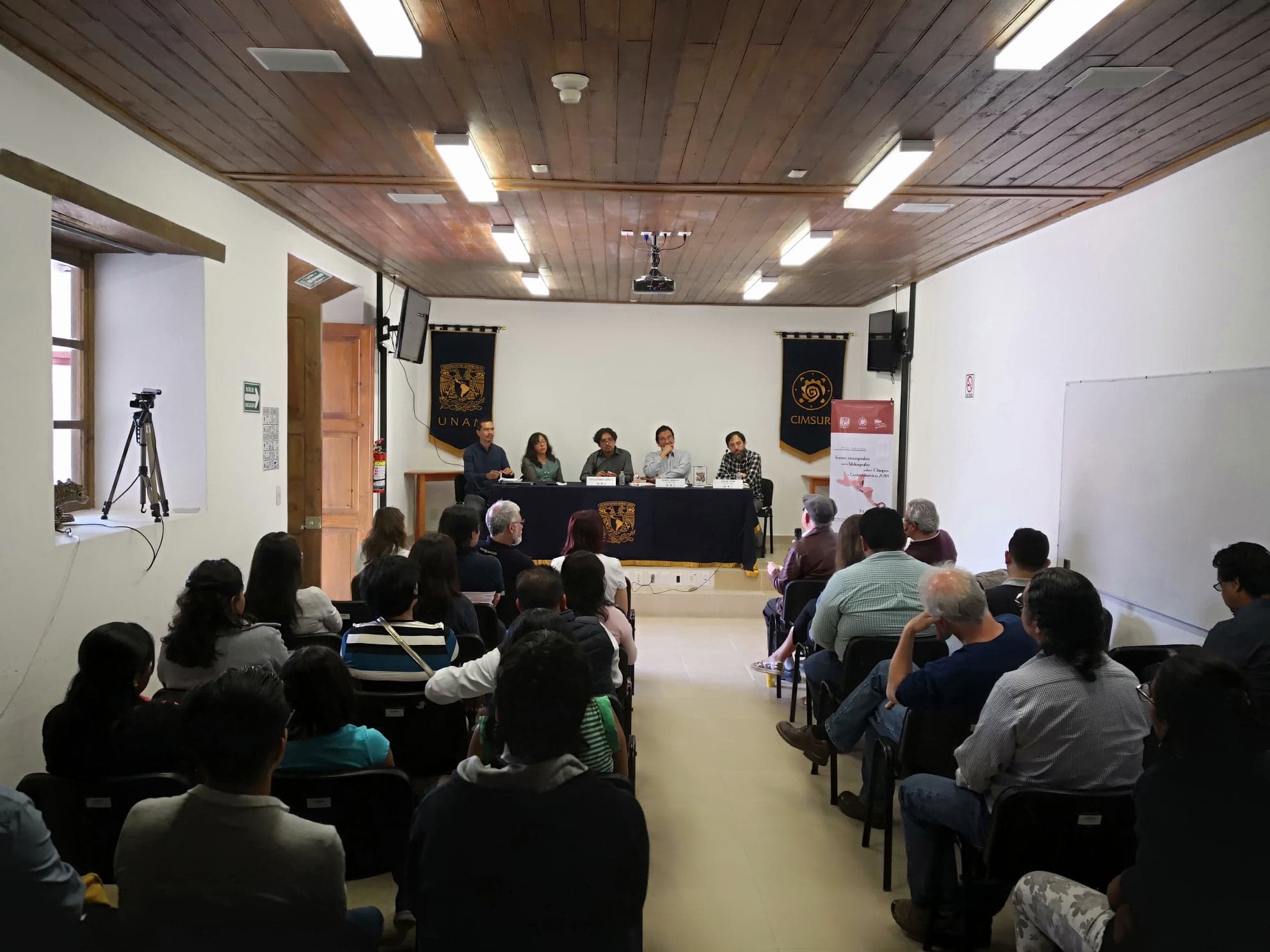 Académicos discuten temas emergentes en bibliografía sobre Chiapas