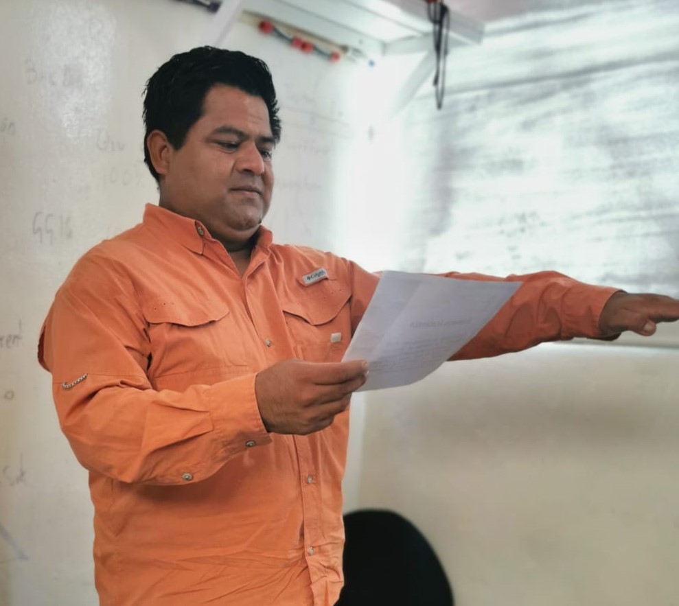 Hugo Ruiz obtiene el grado de Maestro en Ciencias con tesis sobre evaluación de la diversidad genética en poblaciones de Tabebuia rosea en Campeche