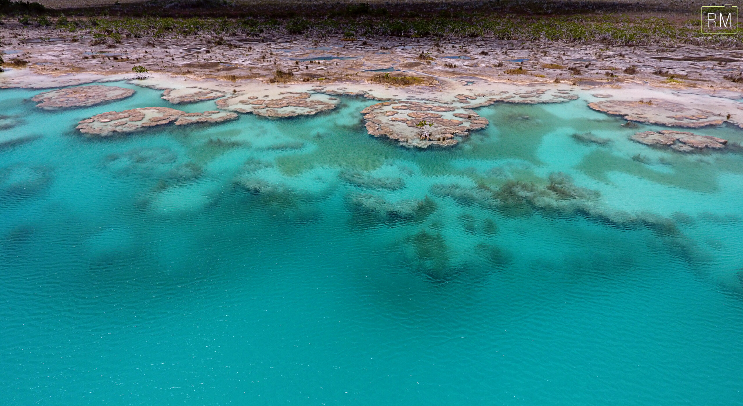 ECOSUR participa en la elaboración de una tarjeta reporte de laguna Bacalar